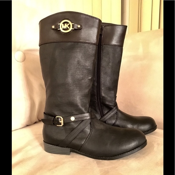 Michael Kors Boots (Youth Size 5 ) NWOB - Picture 2 of 8